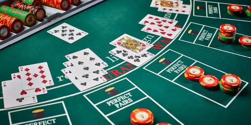 Tìm hiểu về poker trên dưới và luật chơi cơ bản